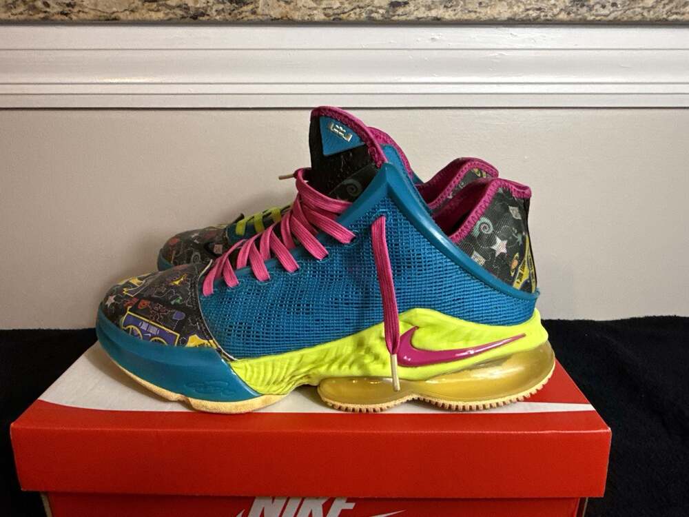 9.5m Nike LeBron 19 Low 'LeBronival' Basketball Shoes